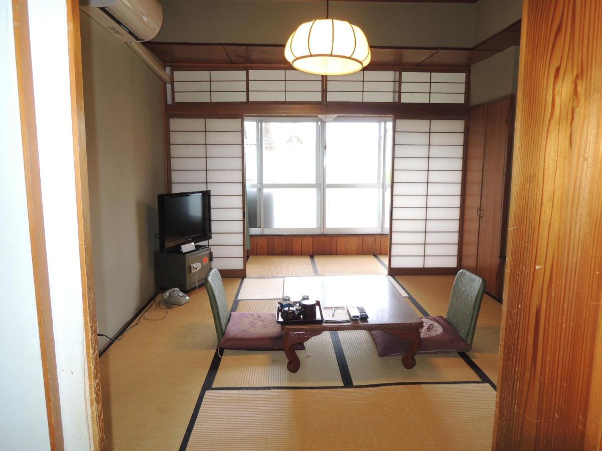 島屋 旅館 3*